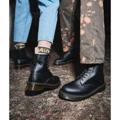 Buty Dr. Martens 1460 VEGAN Black Felix Rub Off 14045001