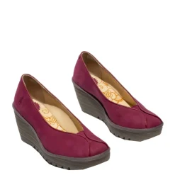 Czółenka damskie Fly London YEIF 566 skórzane czerwony P501566000