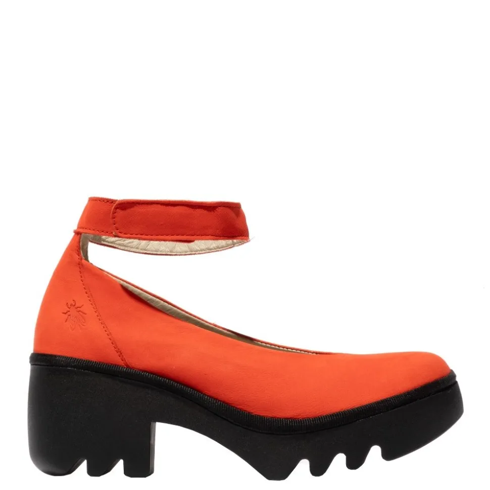 Czółenka damskie Fly London TIRY 497 skórzane czerwony P501497001
