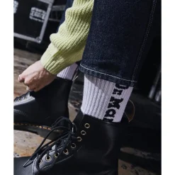 Skarpety Dr. Martens SOCKS VERTICAL LOGO White AD018100